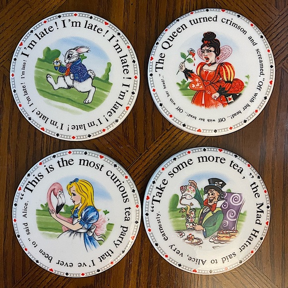 Limited edition Alice in Wonderland coaster set ❤️ - Picture 1 of 7